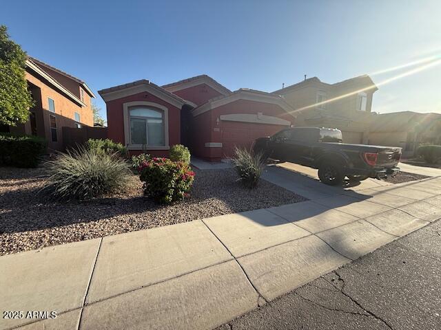 10247 W Hilton Ave in Tolleson, AZ - Building Photo