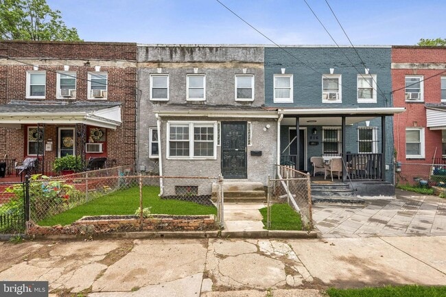 property at 818 Sylvan St