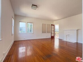 1532 Rosalia Rd in Los Angeles, CA - Building Photo - Building Photo