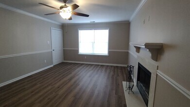 813 S Dogwood Ln in Swansboro, NC - Building Photo - Building Photo