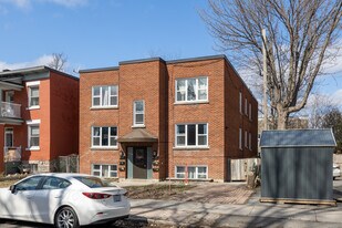 31 Desjardins Av in Ottawa, ON - Building Photo