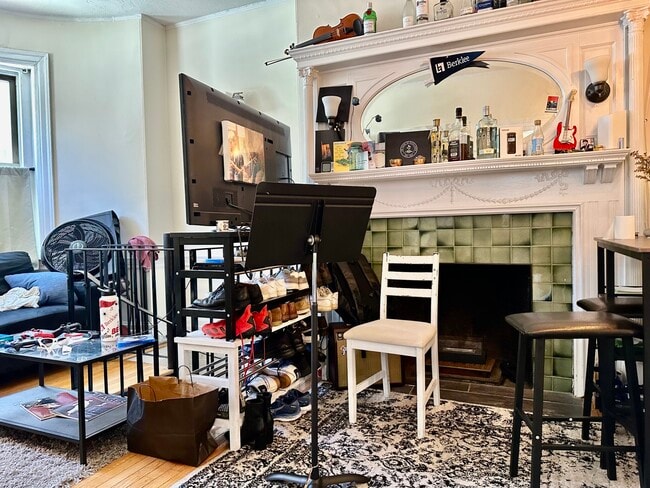 property at 7 Miner St