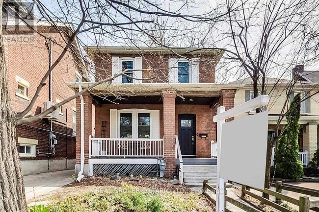 property at 2009 Gerrard St E