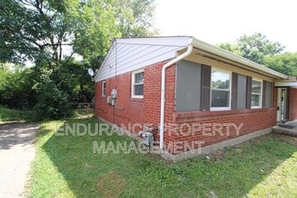 1888 Roosevelt Ave in Cincinnati, OH - Building Photo - Building Photo