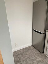 737 N Alfred St, Unit Beautiful Art Deco Studio in Los Angeles, CA - Building Photo