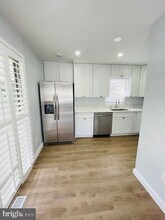 3120 Chepstow Ln in Falls Church, VA - Building Photo - Building Photo
