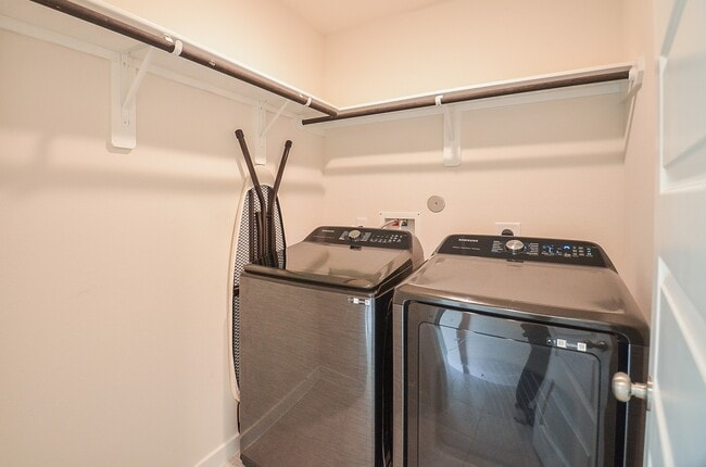 property at 7222 Allendale Arbor Ct