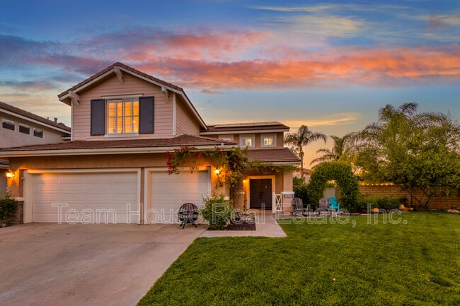 property at 27733 Mansfield Ct