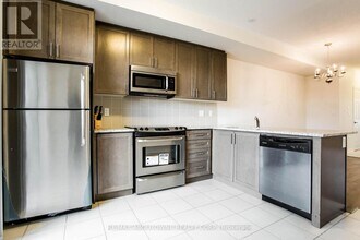 636 Evans Ave. in Toronto, ON - Building Photo - Building Photo