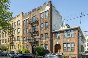 915 43rd St Apartments