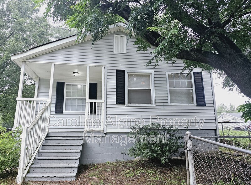 413 Scruggs St in Gastonia, NC - Building Photo