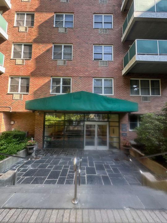 185 Freeman St, Unit uni932 2-bed 1.5 bath in Brookline, MA - Foto de edificio