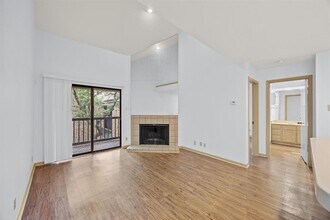 8888 Tallwood Dr in Austin, TX - Building Photo - Building Photo