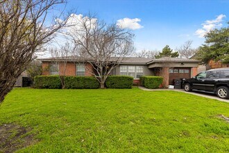 3201 Forest Park Blvd in Fort Worth, TX - Building Photo - Building Photo