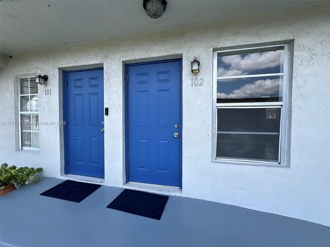 50 W 31st St