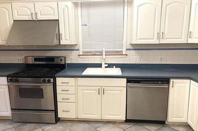 property at 284 Magnolia Ave