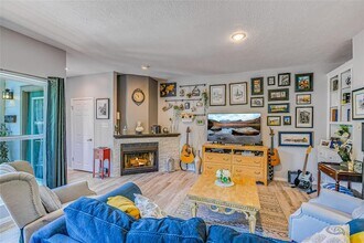 6600 Valleyside Rd in Austin, TX - Building Photo - Building Photo