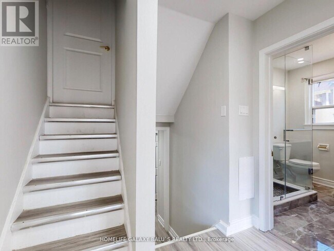 58 Milford Haven Dr in Toronto, ON - Building Photo - Building Photo