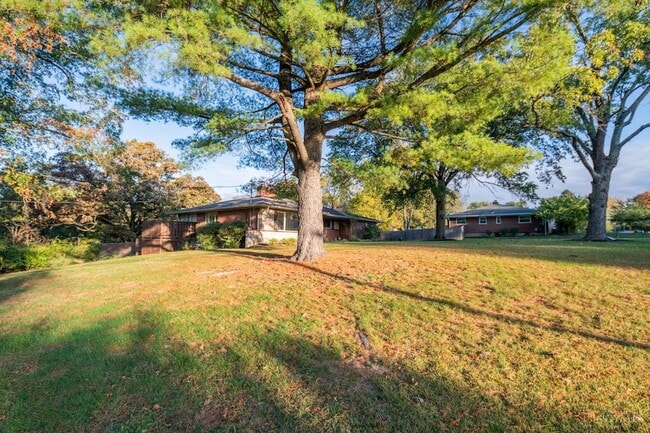 5900 Donjoy Dr, Unit 608 in Cincinnati, OH - Building Photo - Building Photo