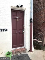 935 S Charles St in Baltimore, MD - Building Photo