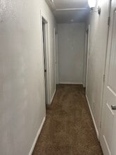 355 W Oak St in Stephenville, TX - Building Photo - Building Photo