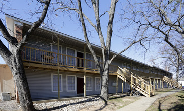 Taylor Terrace in Commerce, TX - Building Photo - Building Photo