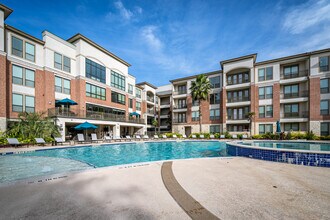Imperial Lofts in Sugar Land, TX - Foto de edificio - Building Photo