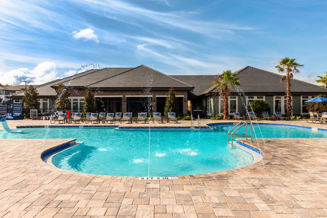 Azalea at West Melbourne in West Melbourne, FL - Building Photo