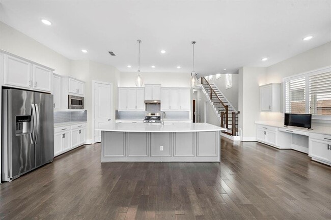 property at 1405 Arkley Way