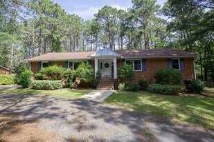 280 Cliff Rd in Southern Pines, NC - Building Photo