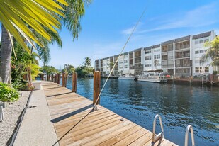1850 SE 7th St in Pompano Beach, FL - Building Photo
