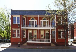 411-413 Adams St in Richmond, VA - Foto de edificio - Building Photo