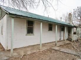 2020 US-40 in Vernal, UT - Foto de edificio - Building Photo