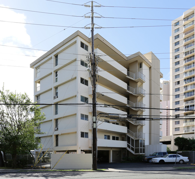 The Iolani in Honolulu, HI - Foto de edificio - Building Photo
