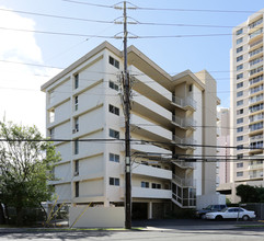 The Iolani in Honolulu, HI - Building Photo - Building Photo