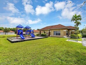 4154 Castilla Circle in Ft. Myers, FL - Building Photo - Building Photo
