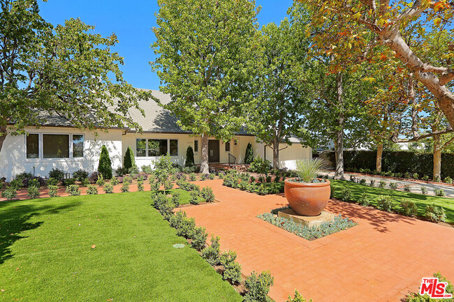 property at 400 N Saltair Ave