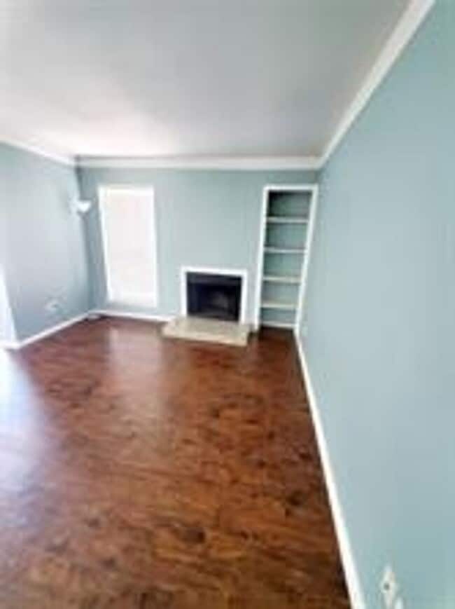 property at 18333 Roehampton Dr