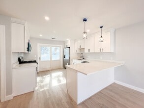 71 Bolivar St in Canton, MA - Building Photo - Building Photo