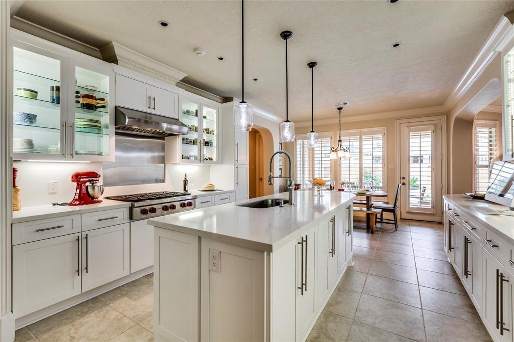 2311 Summer Blossom Ln in Houston, TX - Building Photo