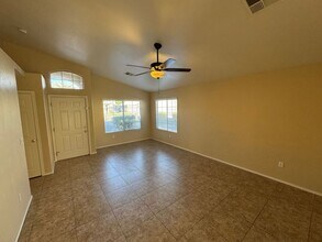 7455 E Naranja Ave in Mesa, AZ - Foto de edificio - Building Photo