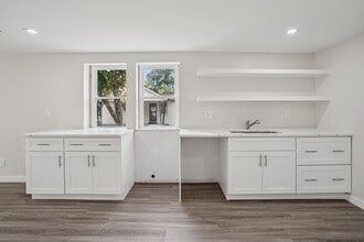 2700 Alhambra Cir in Nashville, TN - Building Photo - Building Photo