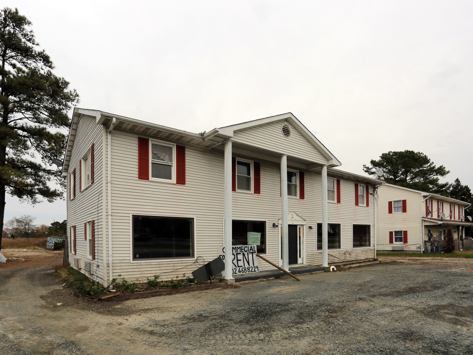 305-309 Saddler Rd in Grasonville, MD - Building Photo