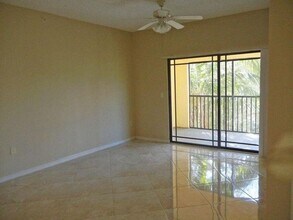 2729 Anzio Ct in Palm Beach Gardens, FL - Foto de edificio - Building Photo