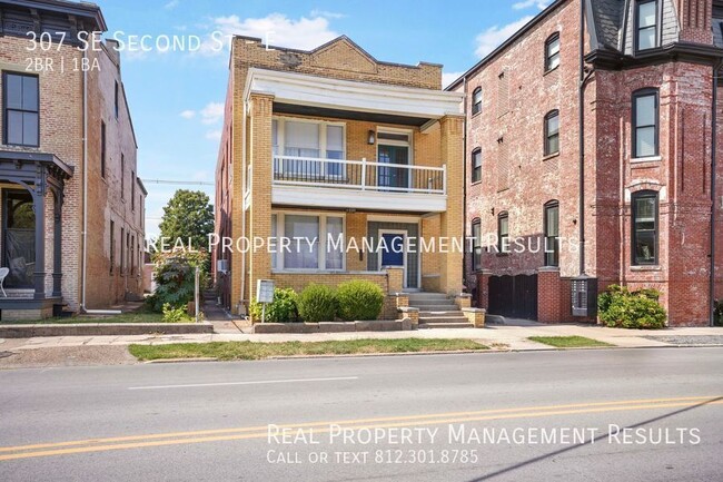 property at 307 SE 2nd St
