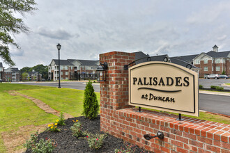 Palisades at Duncan in Duncan, SC - Foto de edificio - Building Photo