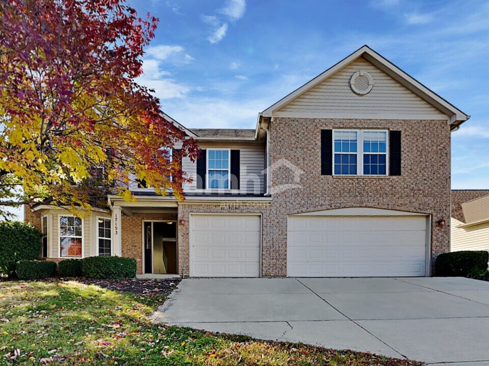 17193 Linda Way in Noblesville, IN - Foto de edificio
