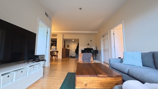 110 Cypress St in Brookline, MA - Building Photo - Building Photo