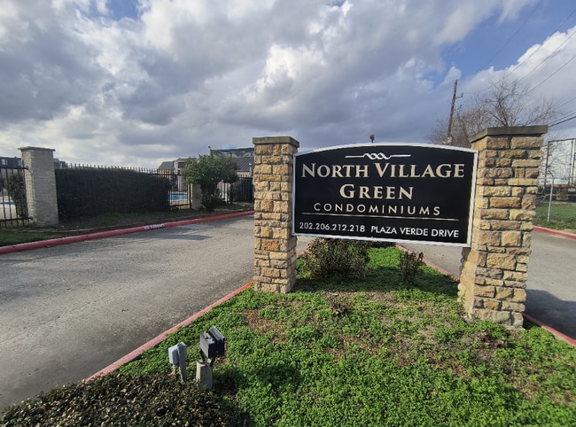 property at 202 Plaza Verde Dr