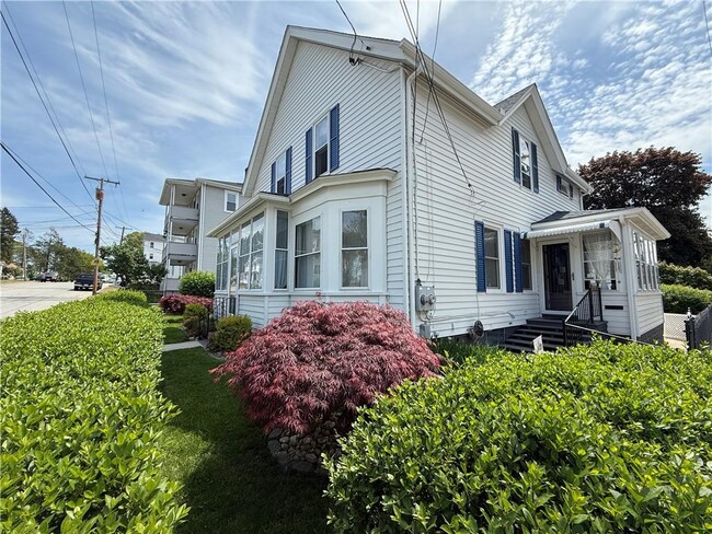 property at 182 Newland Ave